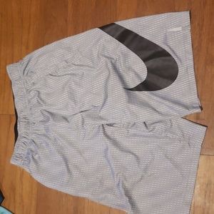 Nike short